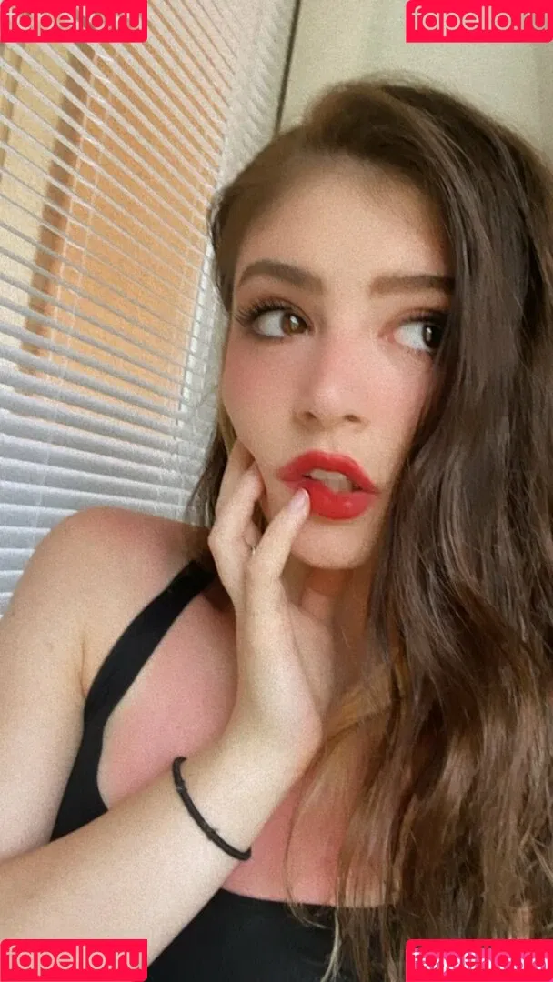 Chrissy Costanza Onlyfans Photo Gallery 