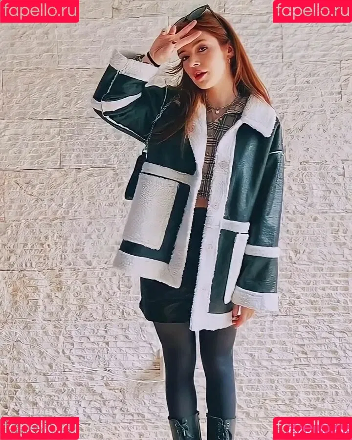 Chrissy Costanza Onlyfans Photo Gallery 