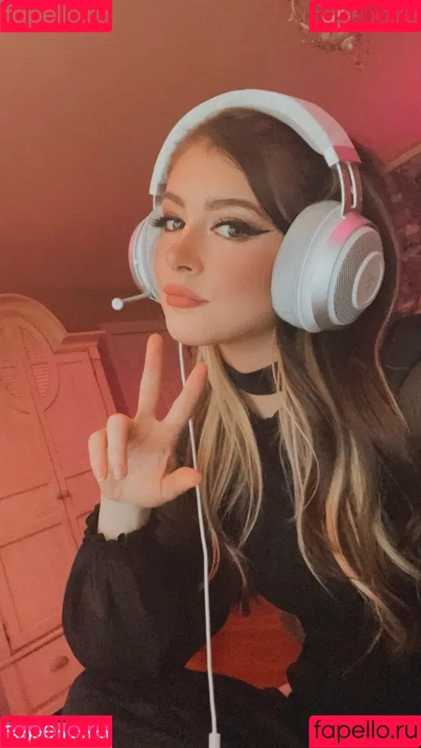 Chrissy Costanza Onlyfans Photo Gallery 