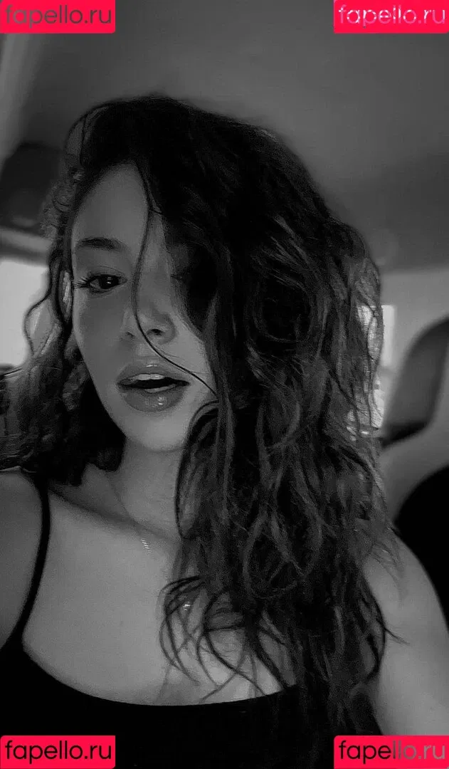 Chrissy Costanza Onlyfans Photo Gallery 