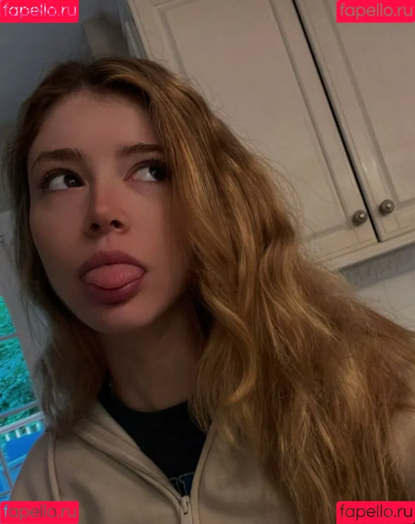 Chrissy Costanza Onlyfans Photo Gallery 