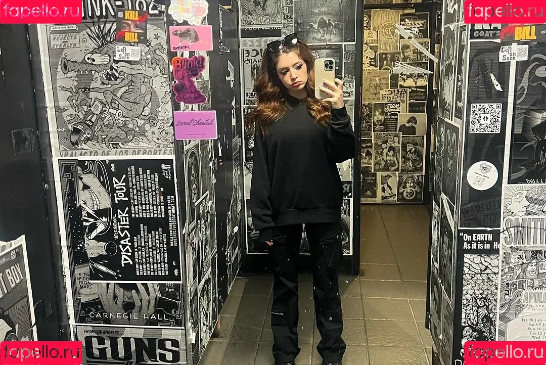 Chrissy Costanza Onlyfans Photo Gallery 