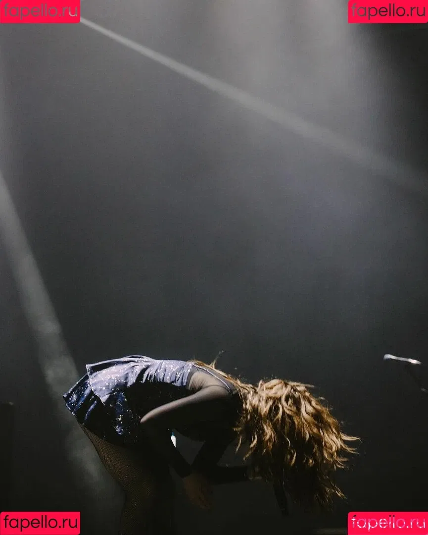 Chrissy Costanza Onlyfans Photo Gallery 