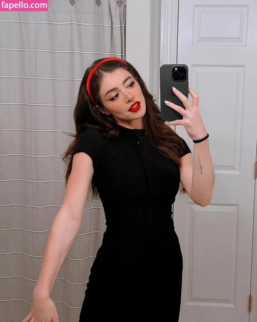 Chrissy Costanza Onlyfans Photo Gallery 
