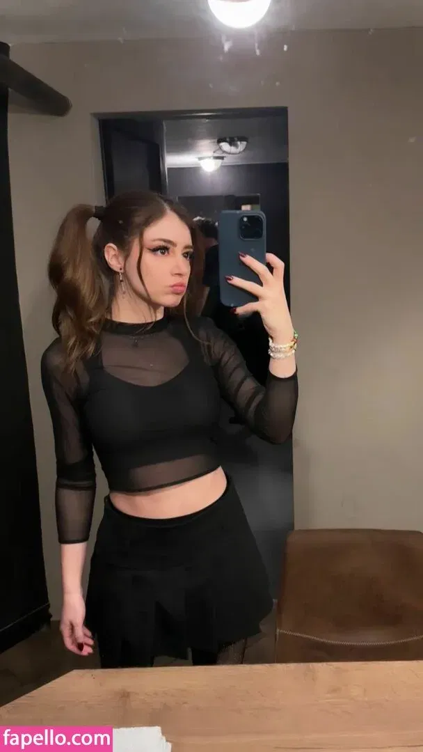 Chrissy Costanza Onlyfans Photo Gallery 
