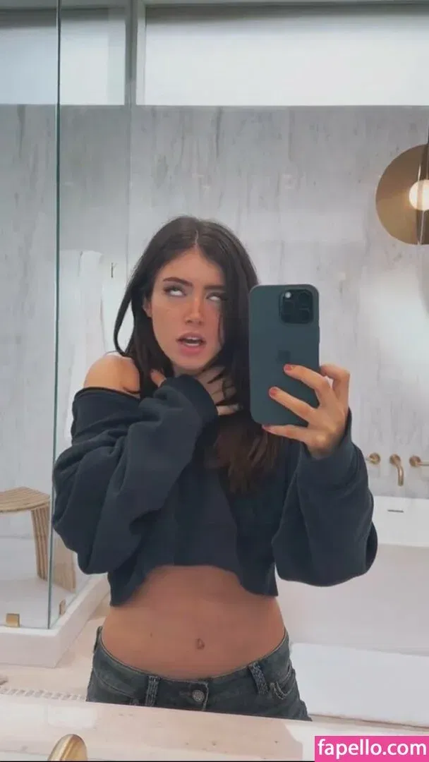 Chrissy Costanza Onlyfans Photo Gallery 