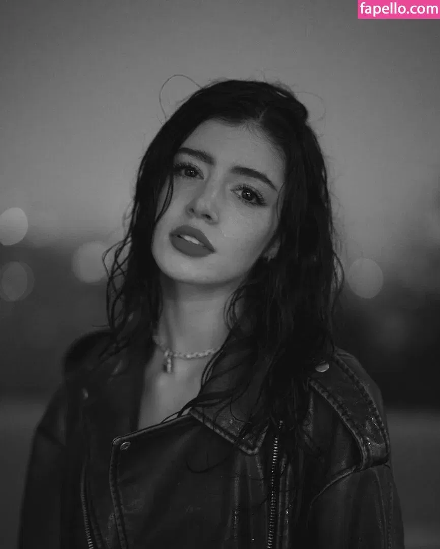 Chrissy Costanza Onlyfans Photo Gallery 