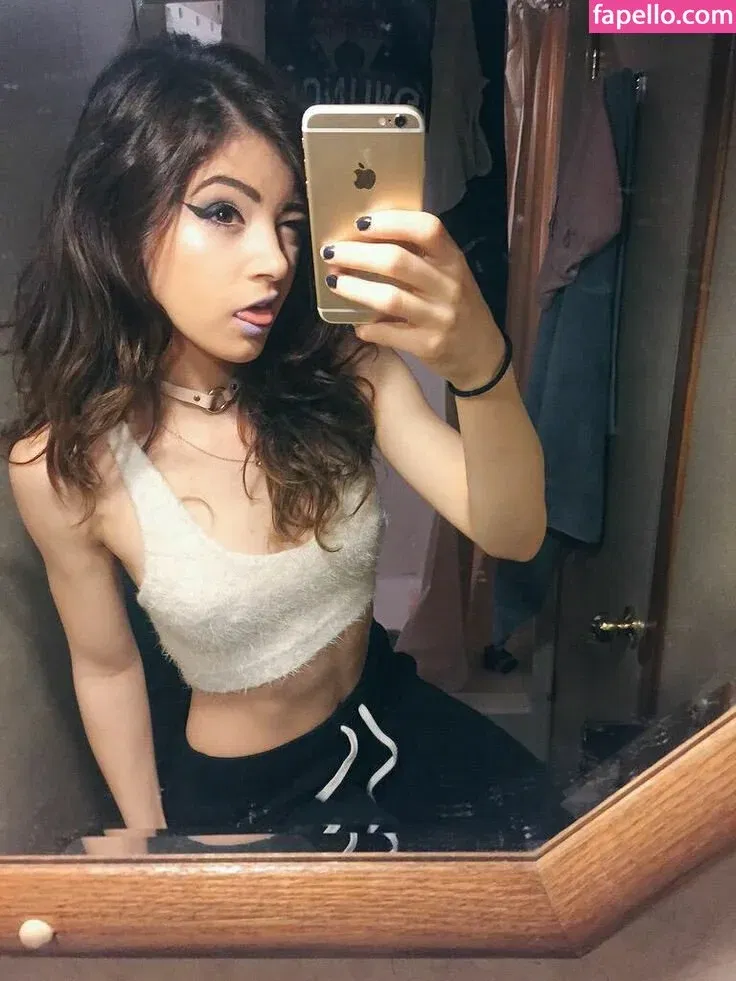 Chrissy Costanza Onlyfans Photo Gallery 