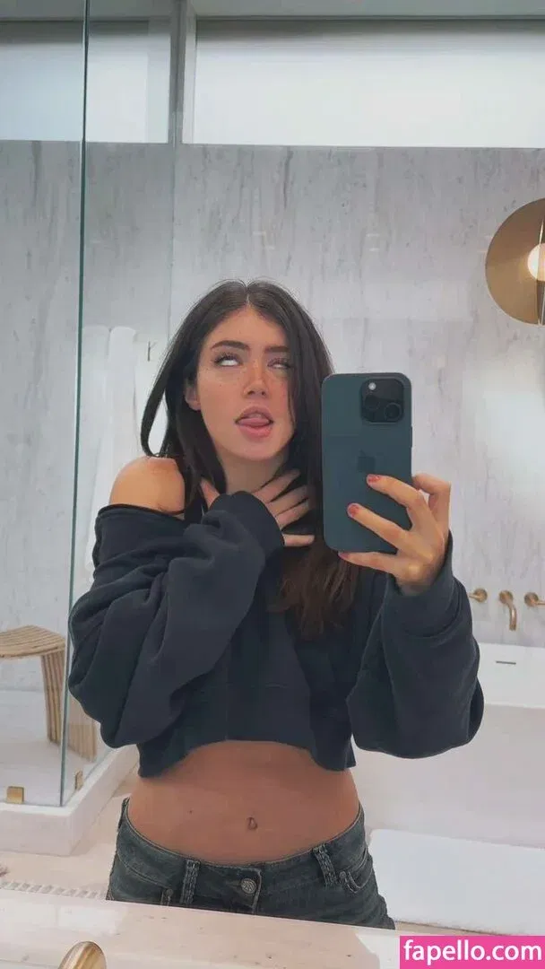 Chrissy Costanza Onlyfans Photo Gallery 