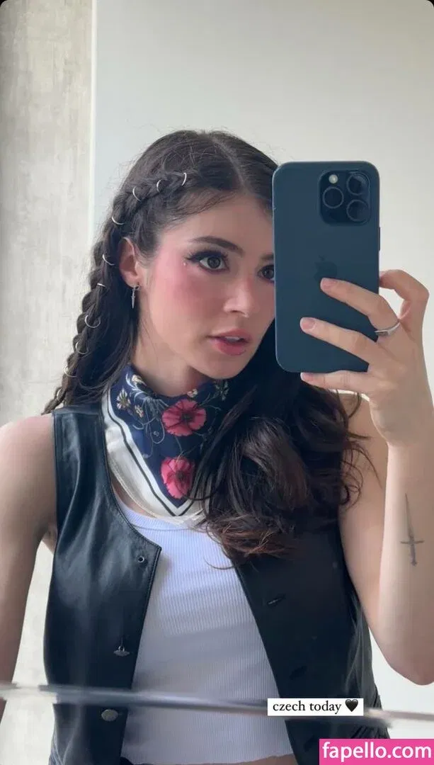 Chrissy Costanza Onlyfans Photo Gallery 