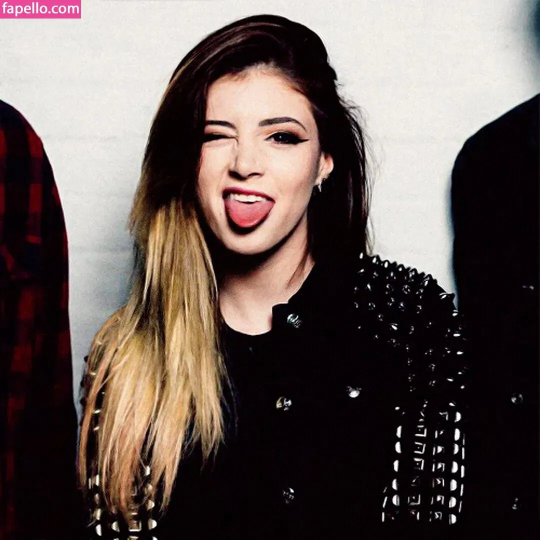 Chrissy Costanza Onlyfans Photo Gallery 