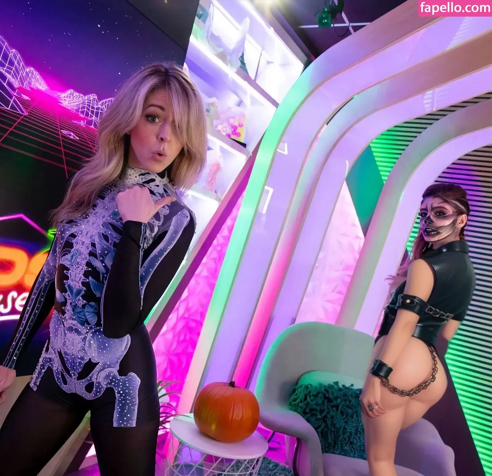 Chrissy Costanza Onlyfans Photo Gallery 