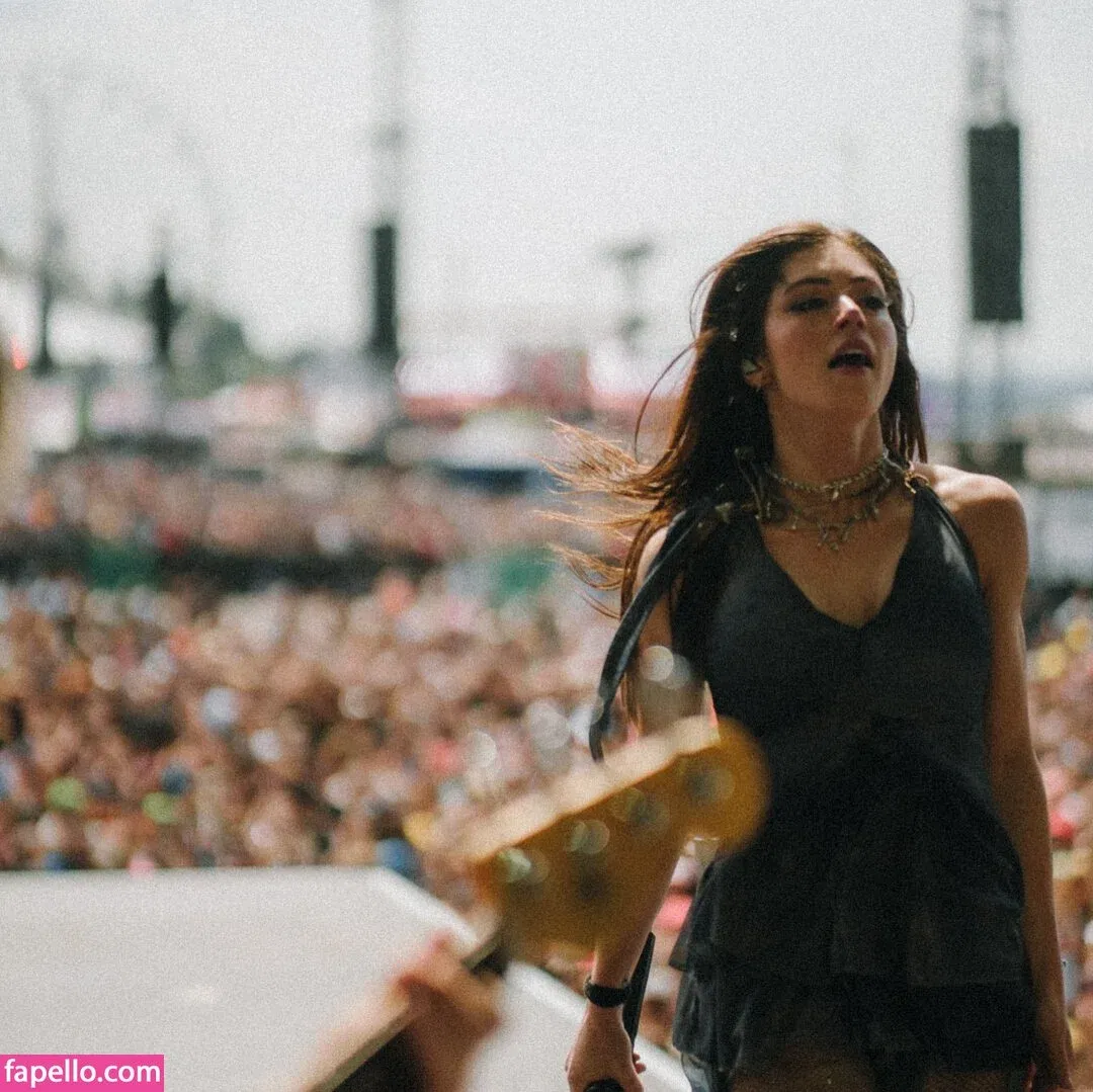 Chrissy Costanza Onlyfans Photo Gallery 