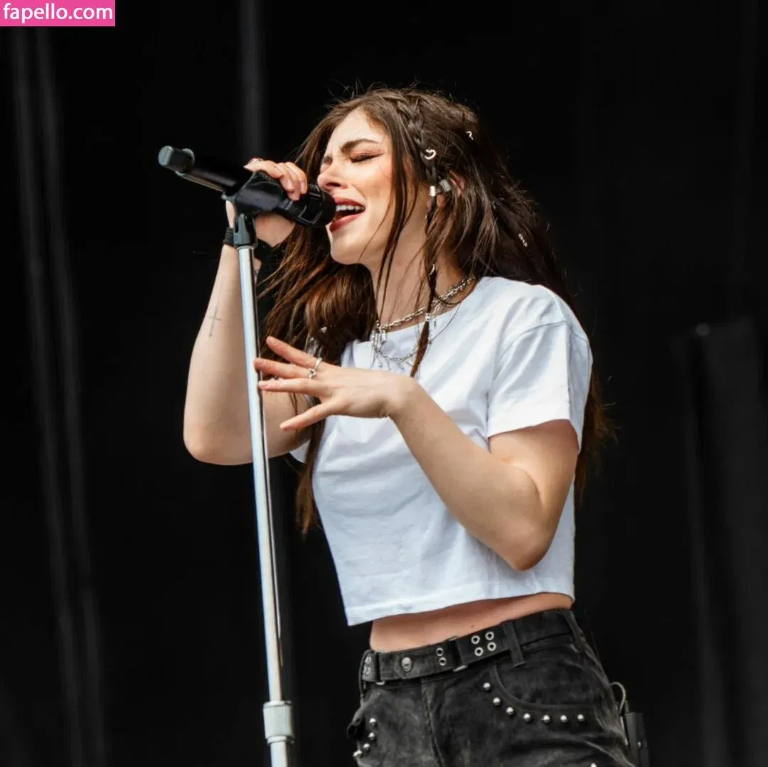 Chrissy Costanza Onlyfans Photo Gallery 