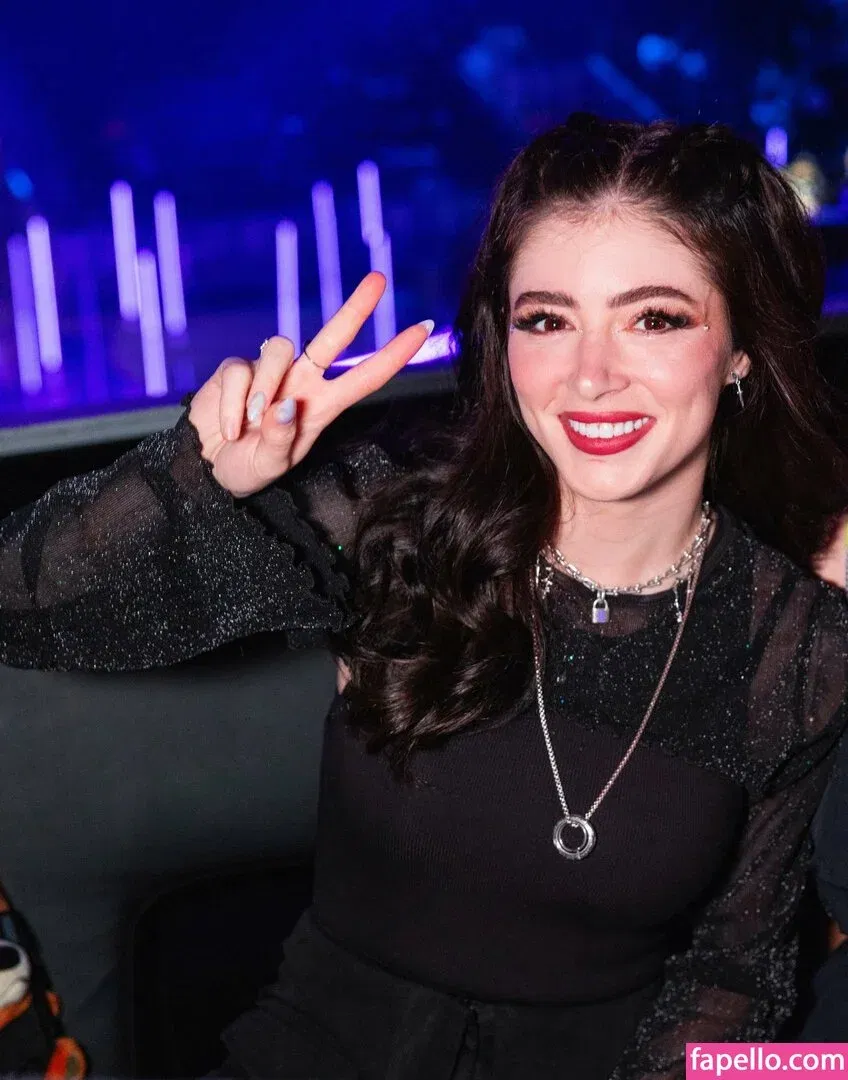 Chrissy Costanza Onlyfans Photo Gallery 