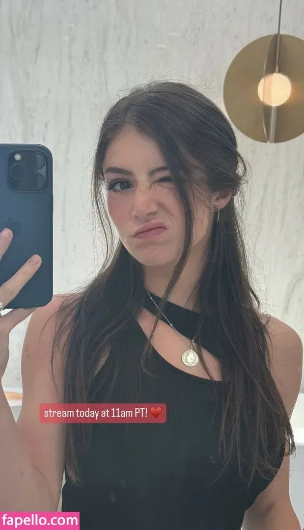 Chrissy Costanza Onlyfans Photo Gallery 