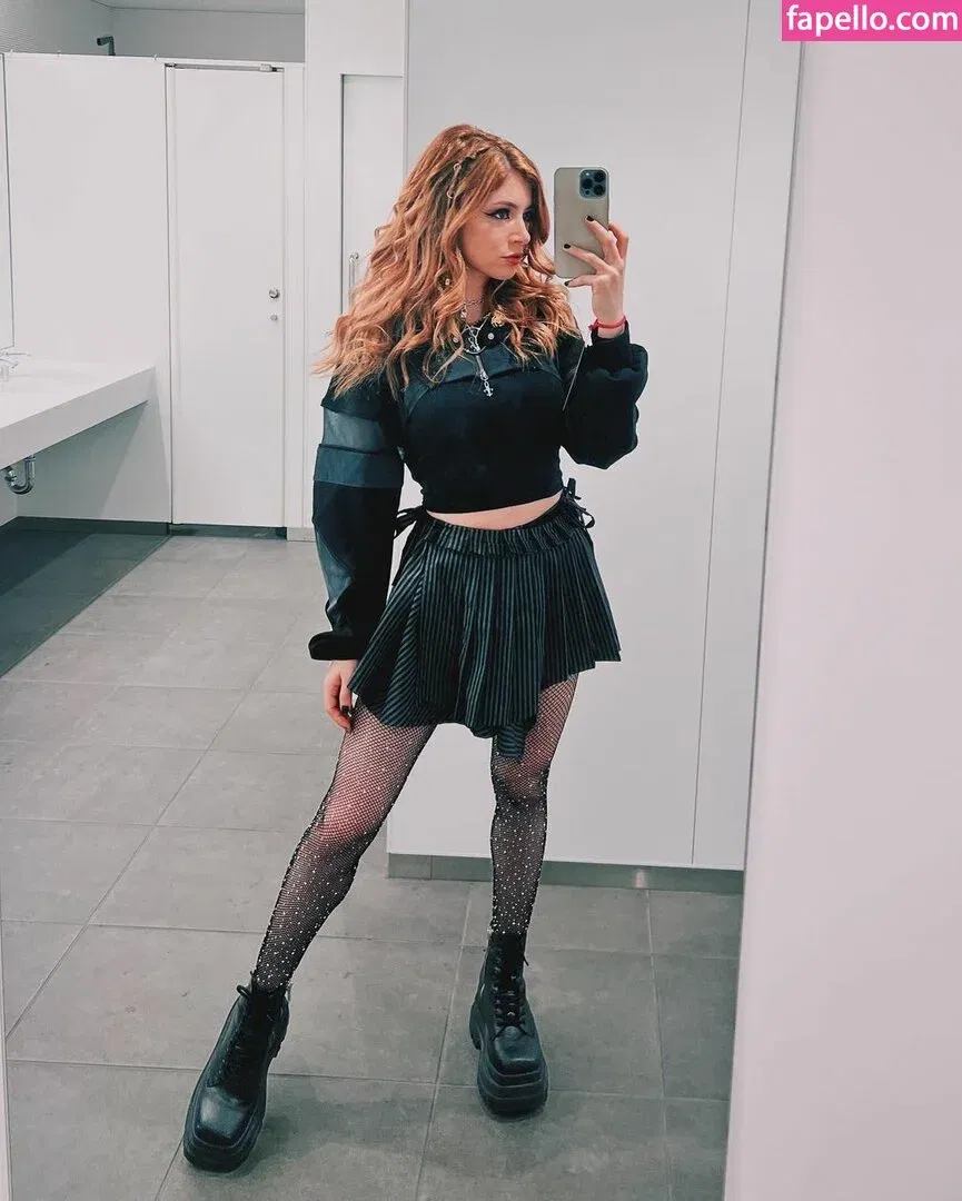 Chrissy Costanza Onlyfans Photo Gallery 