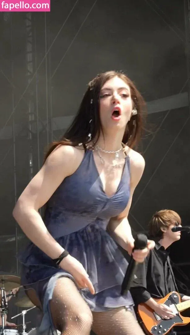 Chrissy Costanza Onlyfans Photo Gallery 