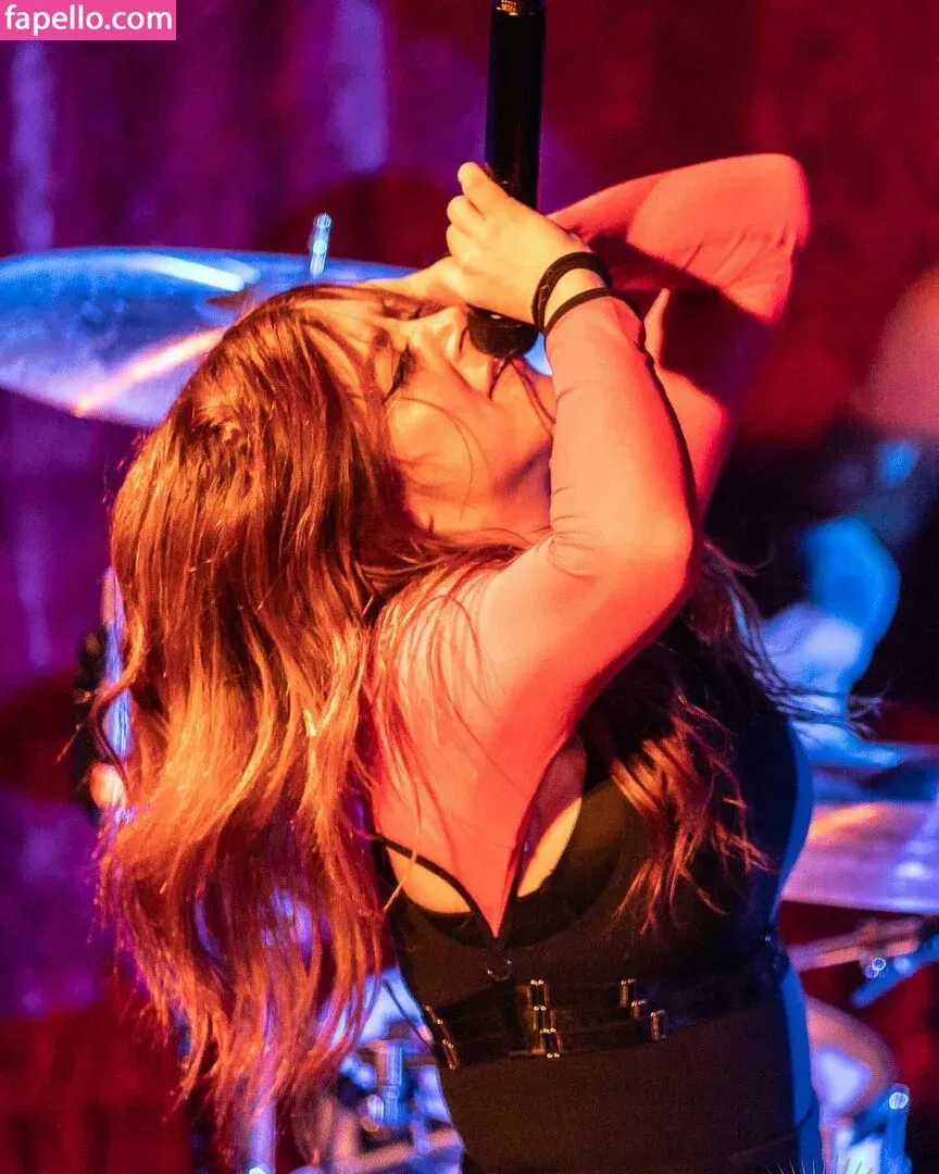 Chrissy Costanza Onlyfans Photo Gallery 