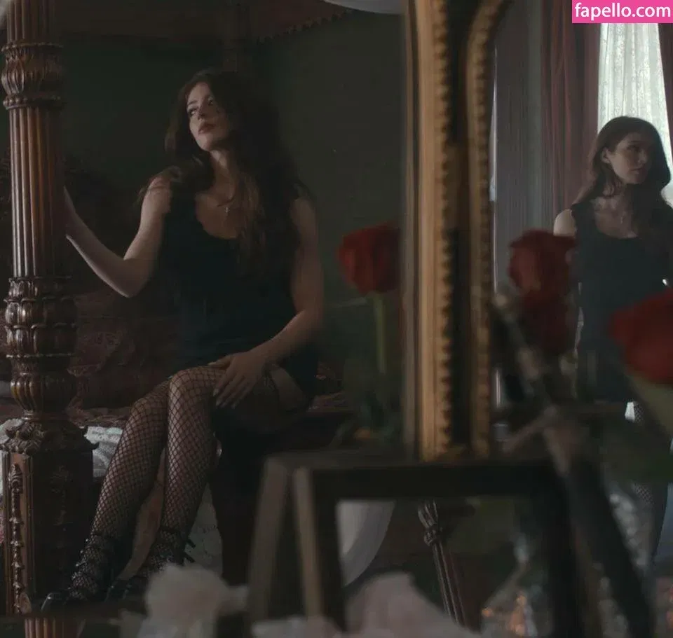 Chrissy Costanza Onlyfans Photo Gallery 