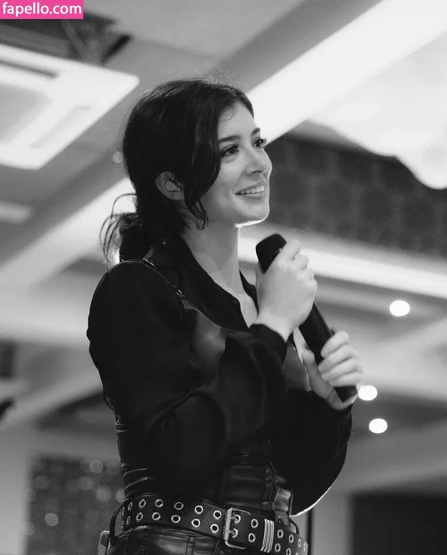 Chrissy Costanza Onlyfans Photo Gallery 