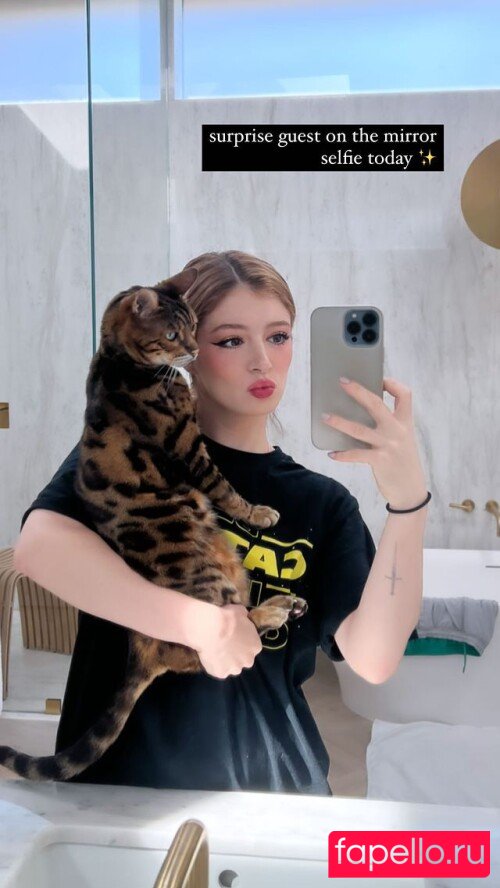 Chrissy Costanza Onlyfans Photo Gallery 