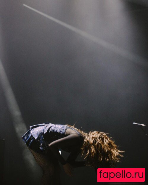 Chrissy Costanza Onlyfans Photo Gallery 