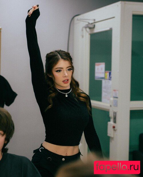 Chrissy Costanza Onlyfans Photo Gallery 