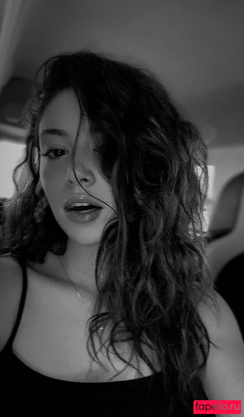 Chrissy Costanza Onlyfans Photo Gallery 