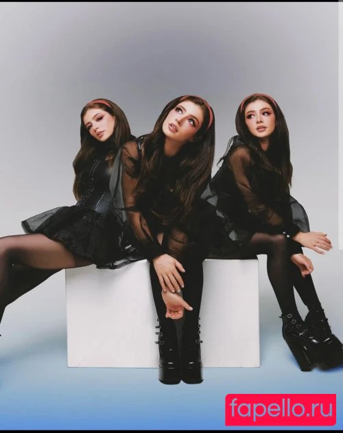 Chrissy Costanza Onlyfans Photo Gallery 