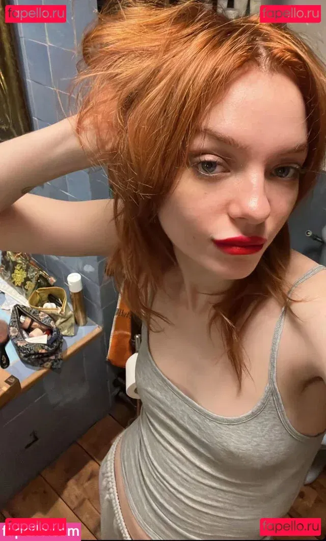 Esme Creed-Miles Onlyfans Photo Gallery 