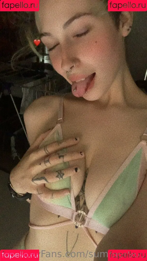 summer96o Onlyfans Photo Gallery 