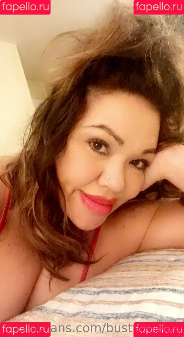 bustycougar Onlyfans Photo Gallery 