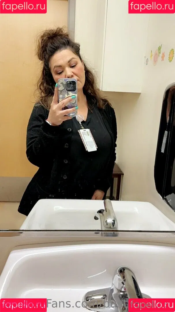 bustycougar Onlyfans Photo Gallery 