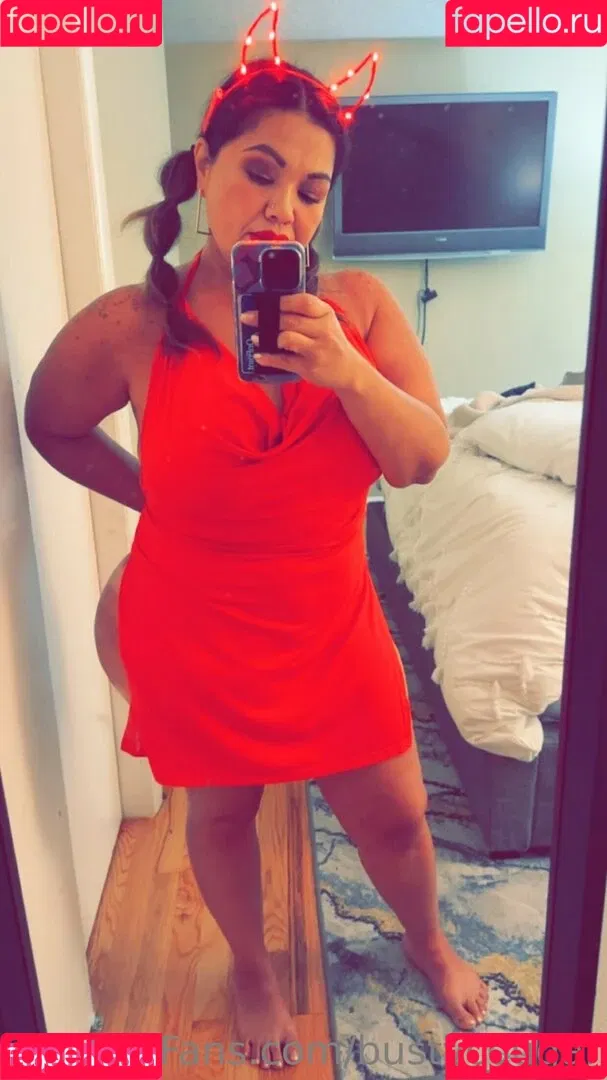 bustycougar Onlyfans Photo Gallery 