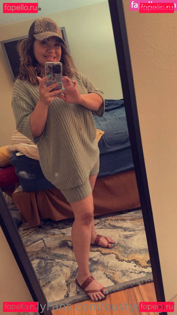 bustycougar Onlyfans Photo Gallery 