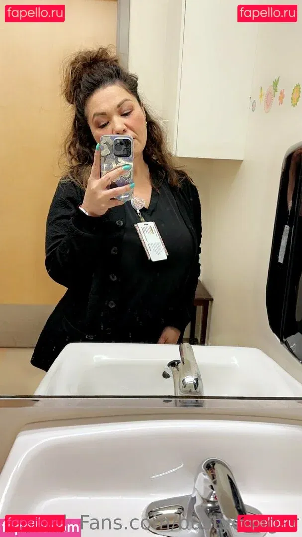 bustycougar Onlyfans Photo Gallery 