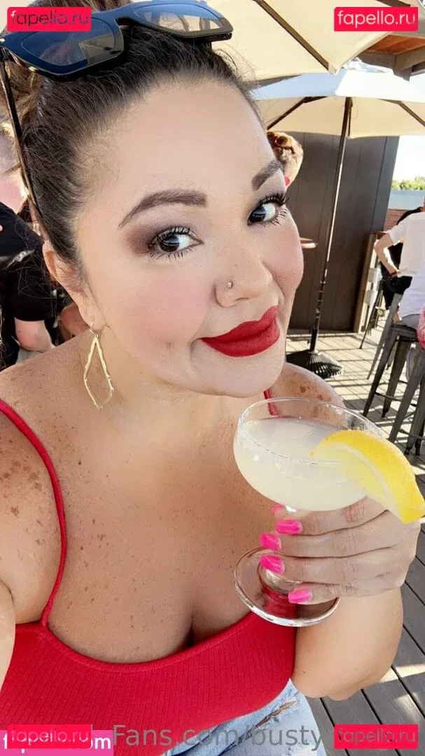 bustycougar Onlyfans Photo Gallery 