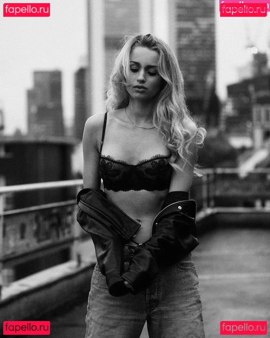 Emilia Jung Onlyfans Photo Gallery 