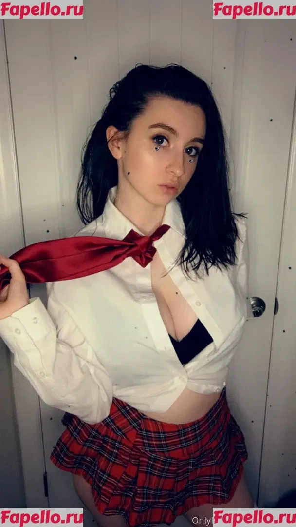 KylieeOW Onlyfans Photo Gallery 