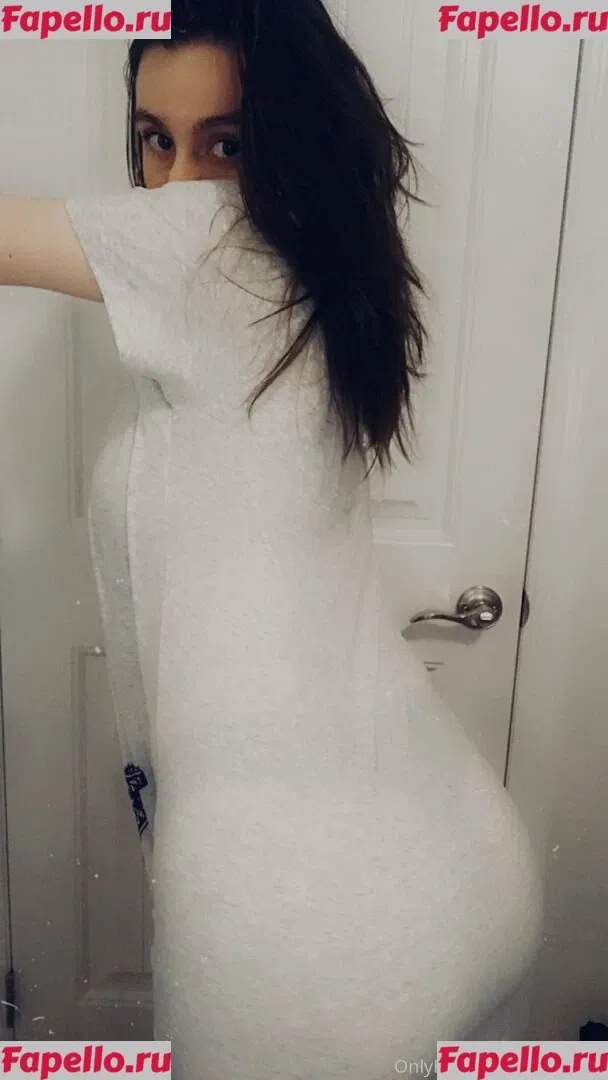 KylieeOW Onlyfans Photo Gallery 