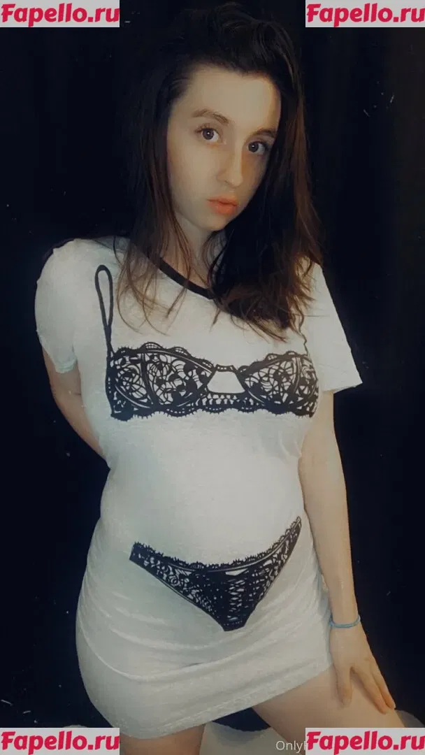 KylieeOW Onlyfans Photo Gallery 