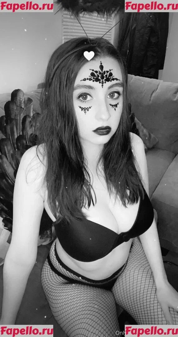 KylieeOW Onlyfans Photo Gallery 