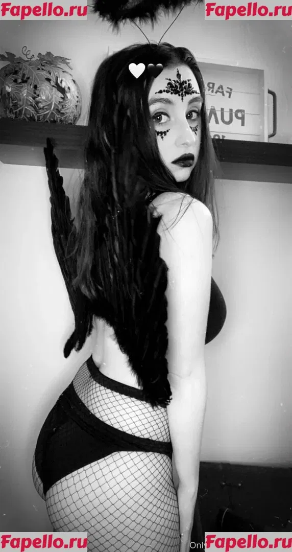 KylieeOW Onlyfans Photo Gallery 