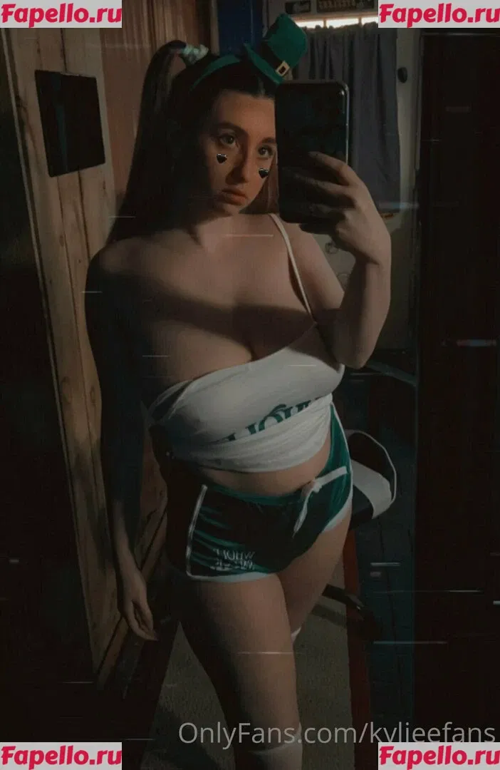 KylieeOW Onlyfans Photo Gallery 