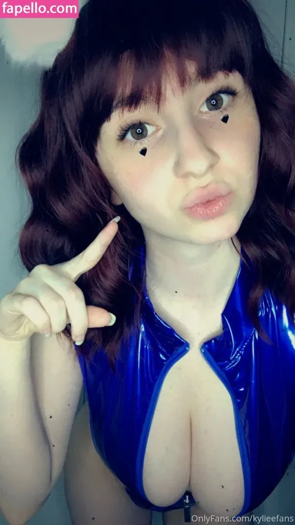 KylieeOW Onlyfans Photo Gallery 