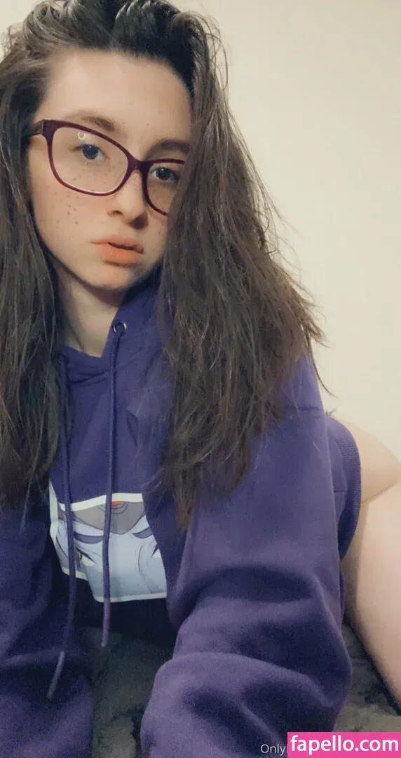 KylieeOW Onlyfans Photo Gallery 