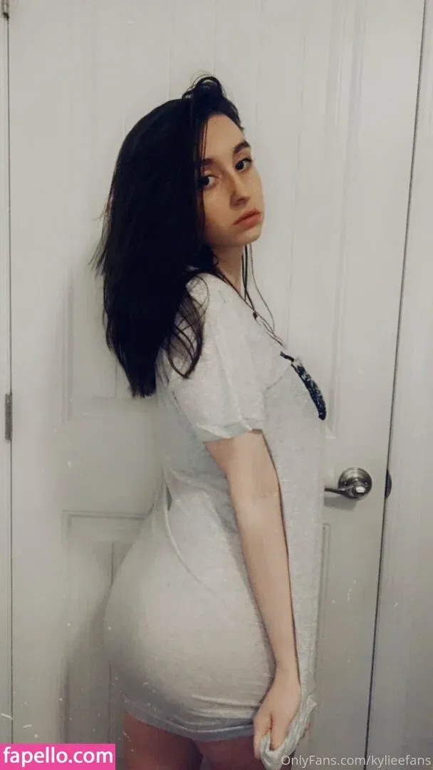 KylieeOW Onlyfans Photo Gallery 