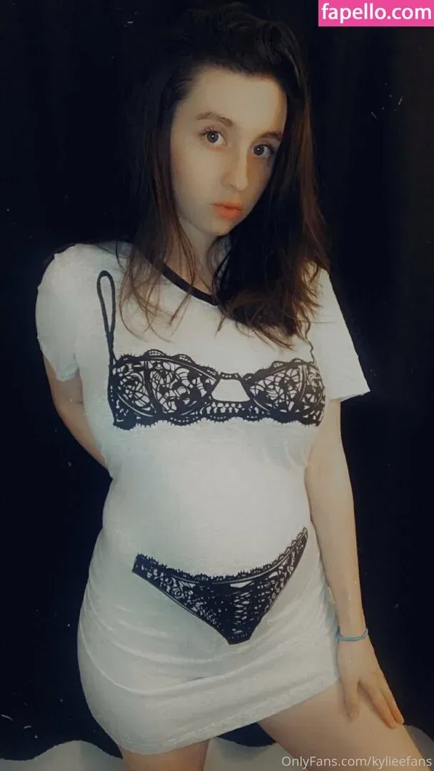 KylieeOW Onlyfans Photo Gallery 