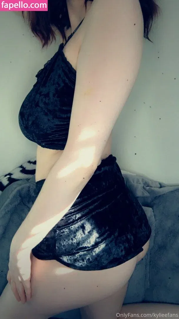 KylieeOW Onlyfans Photo Gallery 